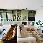 Nova Vida Barcelona Feriehus Teia