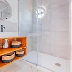 Nova Vida Barcelona Feriehus Teia